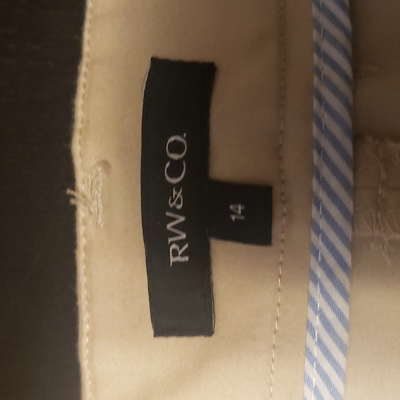 RW&CO 3.5 " Inseam Poly Stretch Short - Picture 4 of 7